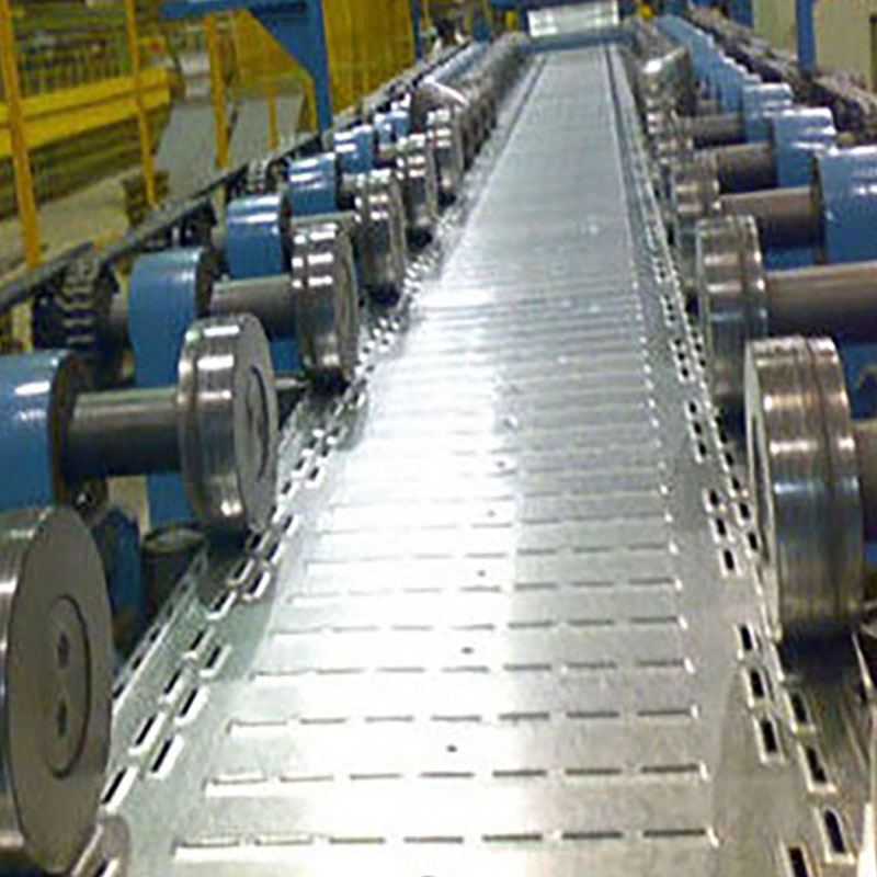 Rolvormmachine voor kabelgoten